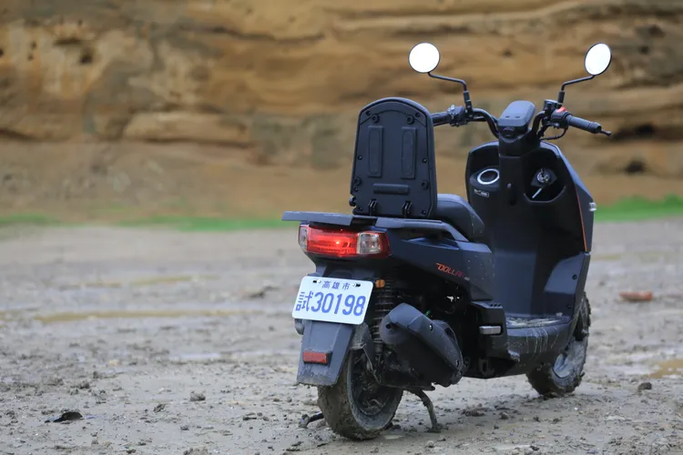 分離式的座墊設計，為多元化的使用創造更多機能性。林浩昇攝