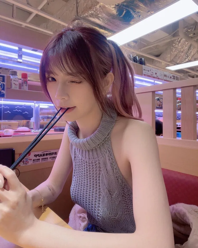 翻攝《c.0214》的IG