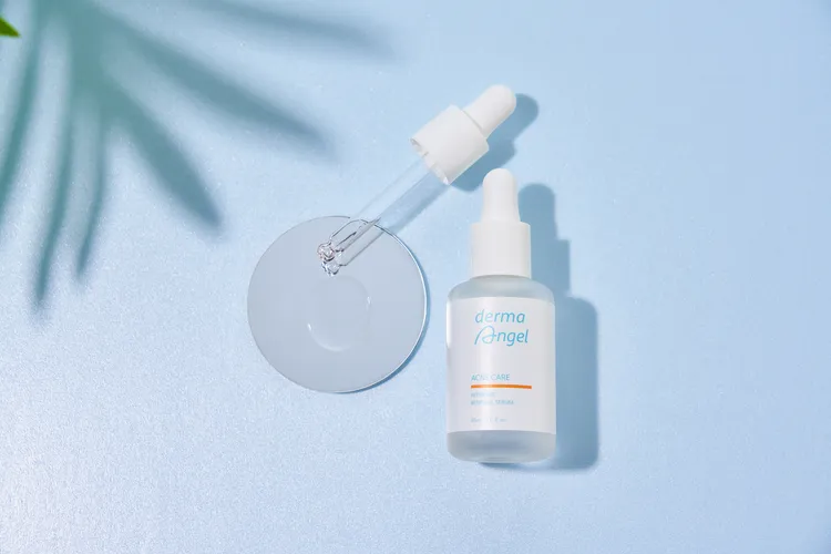 護妍天使三重酸煥膚極效精華，30ml／690元。品牌提供