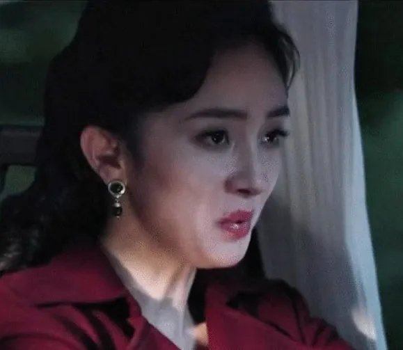 楊冪在《哈爾濱一九四四》臉崩被截圖。翻攝《哈爾濱一九四四》