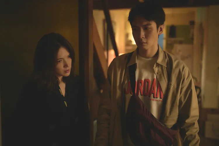 柯震東在劇中狂對許瑋甯撒嬌。公視、MyVideo提供