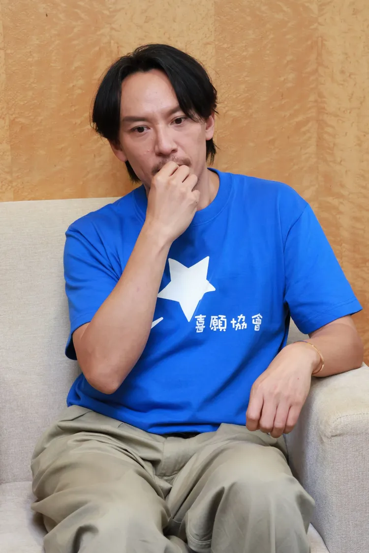 張震。莊宗達攝