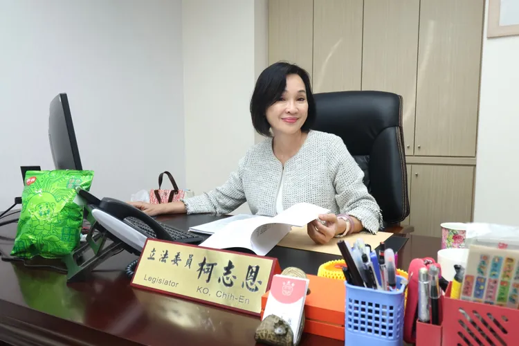 柯志恩過去是金鐘名主持人，這次他以不分區立委回歸立法院。彭欣偉攝