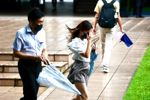 小心瞬間大雨！明起全台炸雨6天　今3地恐飆38℃