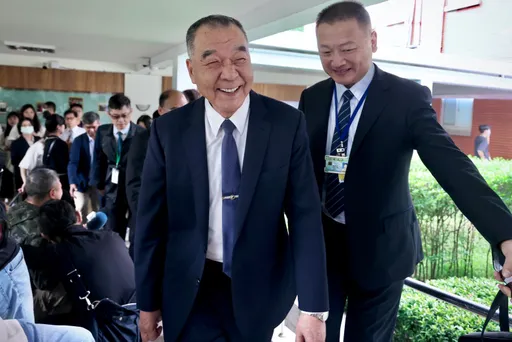 和邱國正同退?國防部發言人孫立方傳提早退伍 本人澄清:報告還沒送