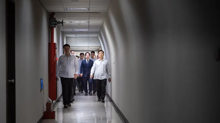 賴清德親赴聯合作戰指揮中心。總統府提供