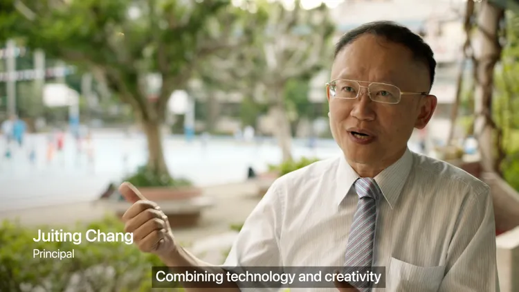 志清國小校長張瑞庭。翻攝Apple影片。