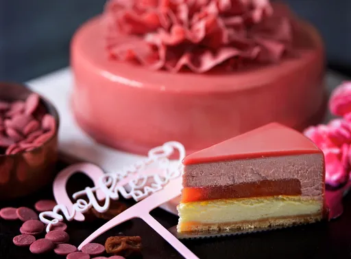 星級烘焙傳奇名店推「馨花開」母親節蛋糕 4/30前預訂付款享優惠