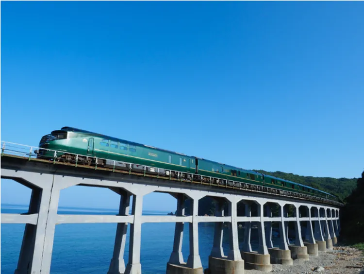 可樂旅遊今年取得10/28出發之28席次「曙光瑞風號」包車專列，推出6天5夜深度行程。曙光瑞風號提供