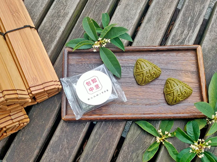 台北孔廟與李亭香百年餅舖特製專屬考生「如意包中糕」。北市孔廟管理委員會提供