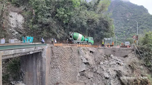 搶修下清水橋 材料已到位!公路局估明天開放小客車單線雙向通行