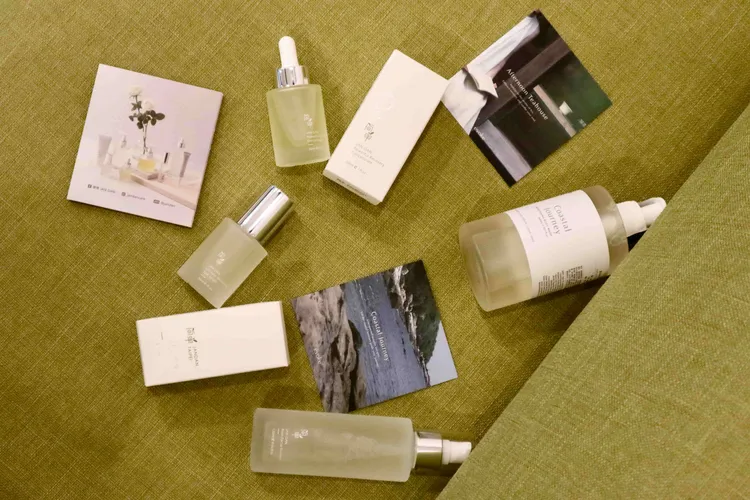 植萃保養品牌「簡單JAN DAN」全新「évoke」商品祭獨家客製化禮盒服務。蝦皮購物提供