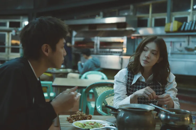 許瑋甯（右）與柯震東的「飯友」關係是否升級，即將揭曉。公視、MyVideo提供