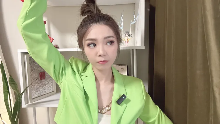 命理直播主兔寶小仙姑表示女生命格出現七殺要小心。17LIVE提供