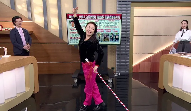 夏禕耍花槍。年代提供