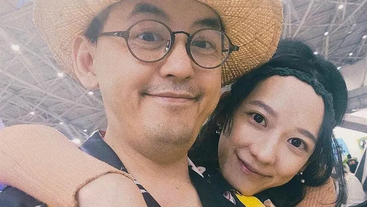 黃子佼（左）與妻子孟耿如。翻攝自孟耿如臉書