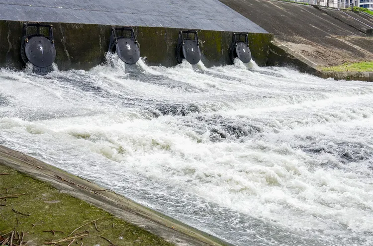 新北市16座預抽水站，在降雨前，同時啟動預抽機制，可增加57萬8000噸的滯洪空間。水利局提供