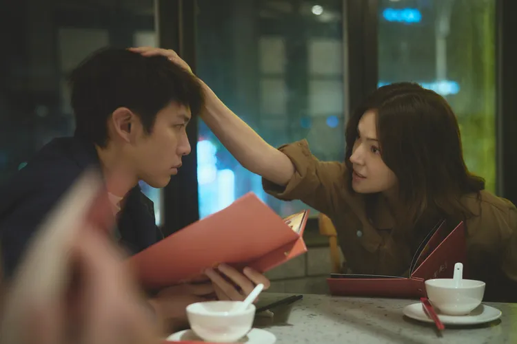 柯震東在劇中對許瑋甯告白。公視、MyVideo提供