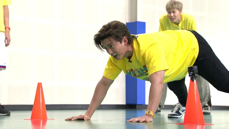 王家梁擔任黃隊隊長。台視提供