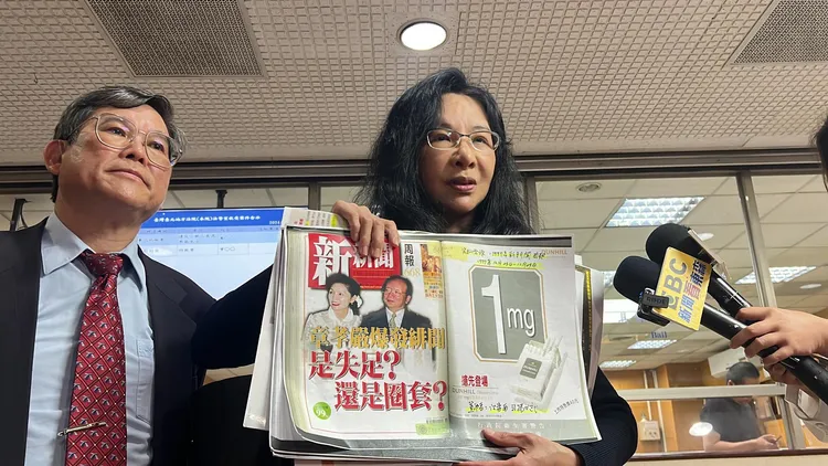 張淑娟開庭後受訪，不滿台灣名嘴干擾社會風氣。陳彩玲攝