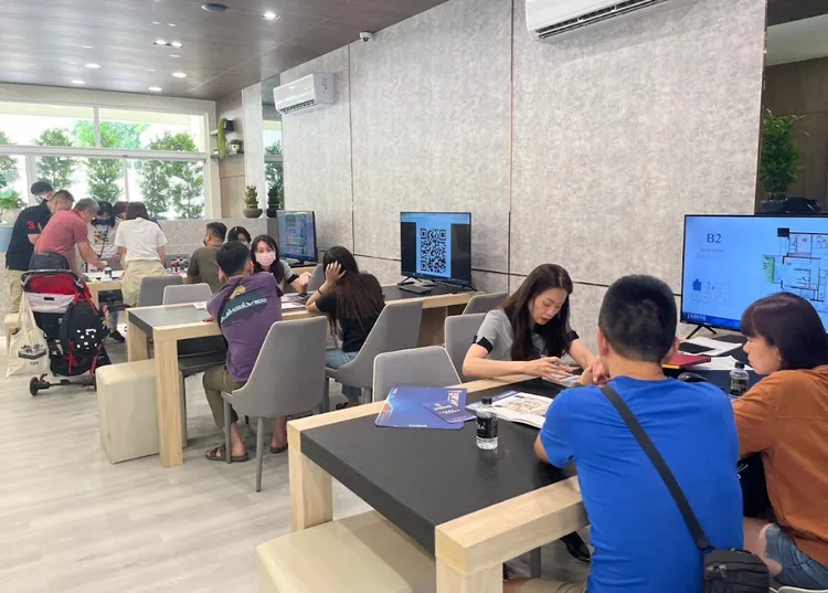 建案透過建材配備提升，吸引不少自住需求客層，累計銷售已突破90戶。冠傑建設提供