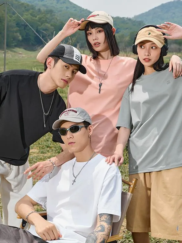 買一件冰棉T送給媽媽，瞬間冰感Ｑ-MAX值0.367，讓媽咪有感降溫，清涼一夏。 