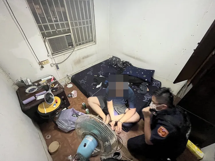 宋嫌在住處被警方逮捕。翻攝畫面