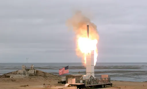 鎖定中國南部戰區!美軍新陸基飛彈系統登陸菲國 第一島鏈首現蹤