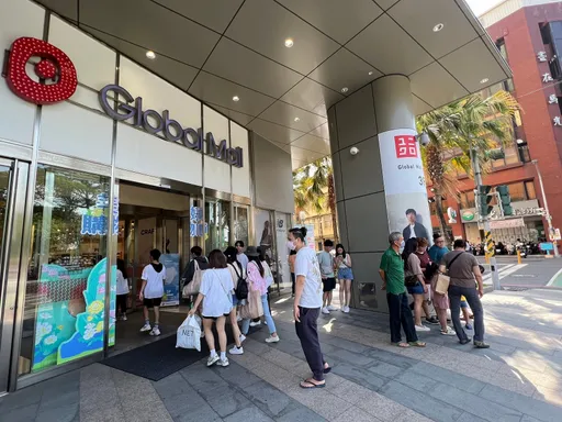 服飾、餐飲買氣增!親子活動亮點多 2大百貨業績開紅盤