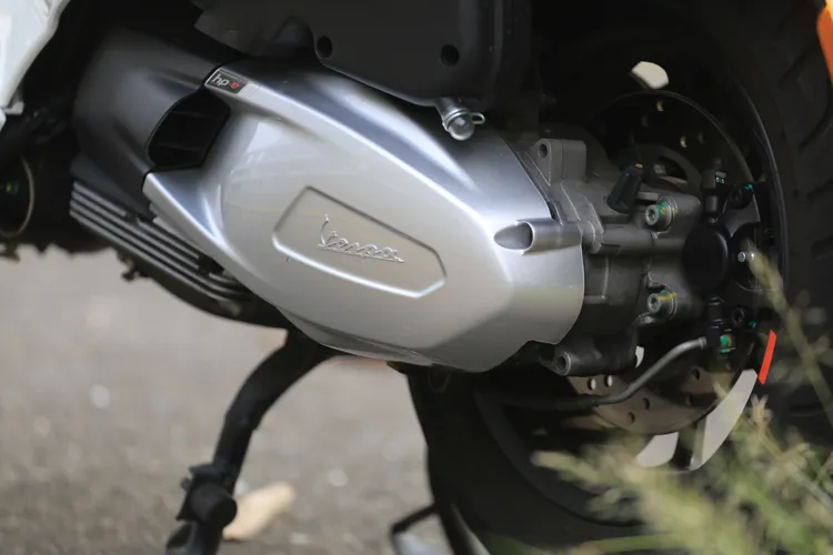 Vespa GTS / GTV 300系列，全數採用新世代的278c.c單缸水冷HPE(High Performance Engine)引擎本體。林浩昇攝