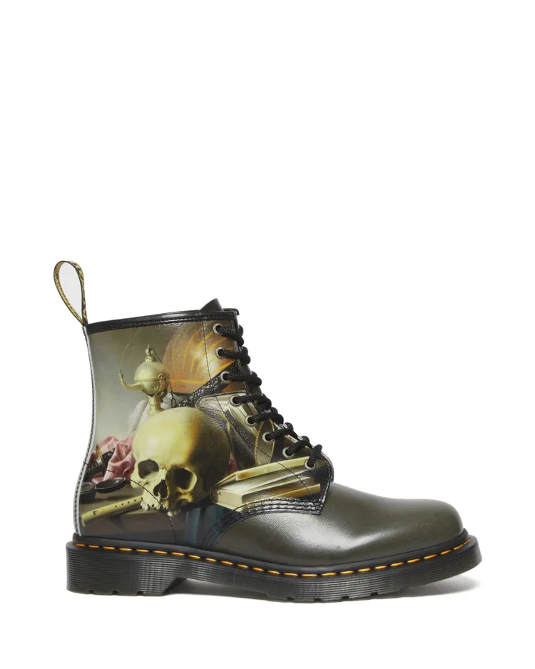 Dr. Martens X National Gallery 1460八孔馬汀靴，8880元。品牌提供