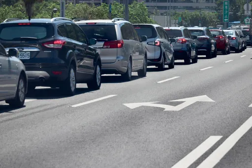 清明連假明收假！北返車潮現　高公局曝「多路段」將塞爆