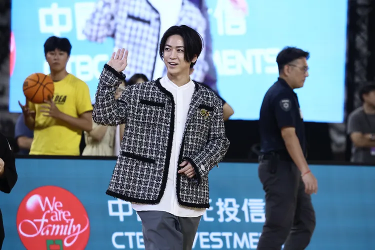 龜梨和也成為首位登上台北大巨蛋的外國藝人。彭欣偉攝