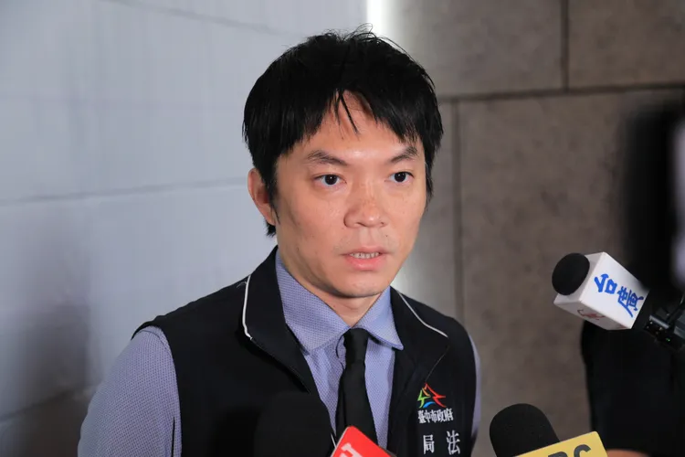 台中法制局長李善植指出，積極協助民眾後續和解跟求償。中市府提供