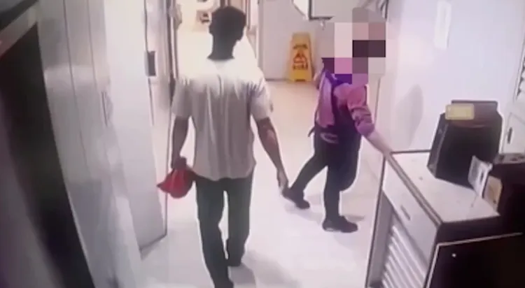 吳男進到大樓內犯案。翻攝畫面