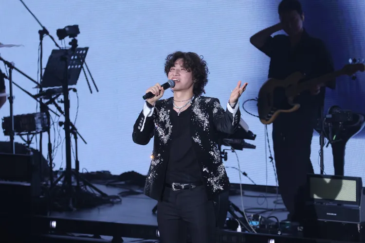 大聲化身台灣美食推廣大使，推薦韓國粉絲要吃小籠包、火鍋、大腸麵線。彭欣偉攝