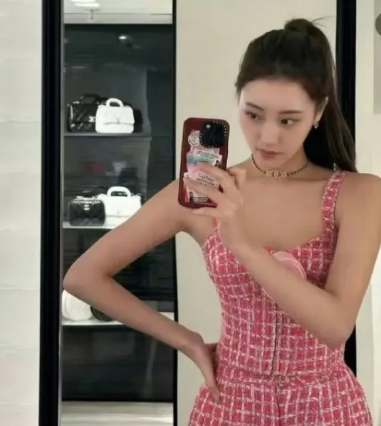 女方長相甜美。翻攝女方IG