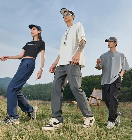 ▲工作褲是時下男女都超愛的最熱新褲潮 ! 