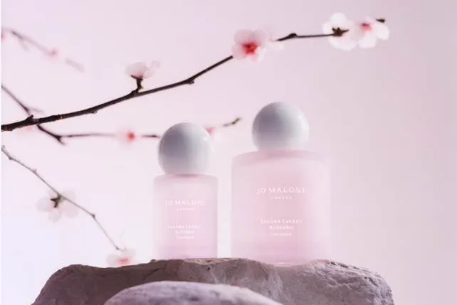Jo Malone櫻花限量版香水，30ml／2950元、100ml／5900元。品牌提供