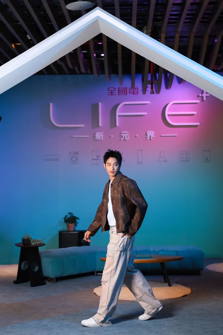 曹佑寧出席全國電子「LIFE+ 新元界」記者會，全國電子服務已經從實體升級到虛擬。全國電子提供