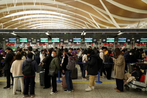 中國五一假期擠爆!13.6億人次移動比疫情前還多 「掃貨旅」日歐航線熱賣