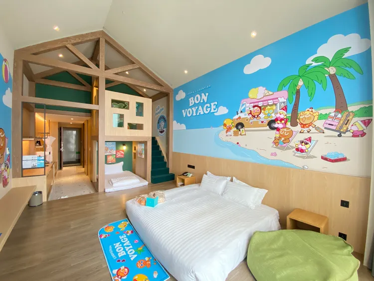 澎澄飯店與又萌又俏皮的韓國人氣益智冒險遊戲IP CookieRun薑餅人合作，將一同打造全台唯一的專屬主題房。業者提供