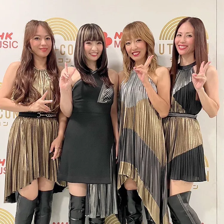 MAX和安室奈美惠師出同門。翻攝mina_1977 IG