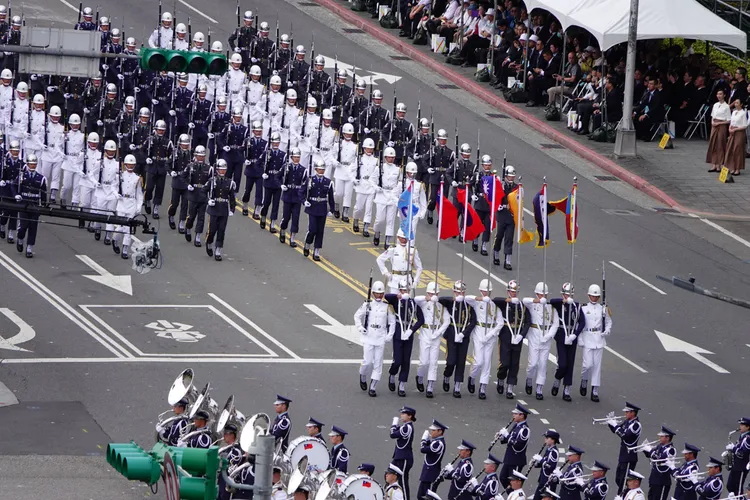 府外的三軍儀隊。莊宗達攝