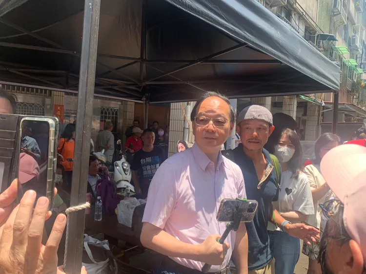 名嘴王瑞德也來到現場。江孟謙攝