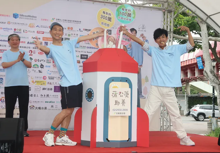 浩角翔起今天在活動上呼籲大家關注失依兒童。彭欣偉攝