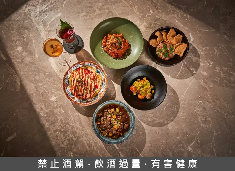 SKY Lab西式居酒屋即日起全單點繽紛上市。業者提供