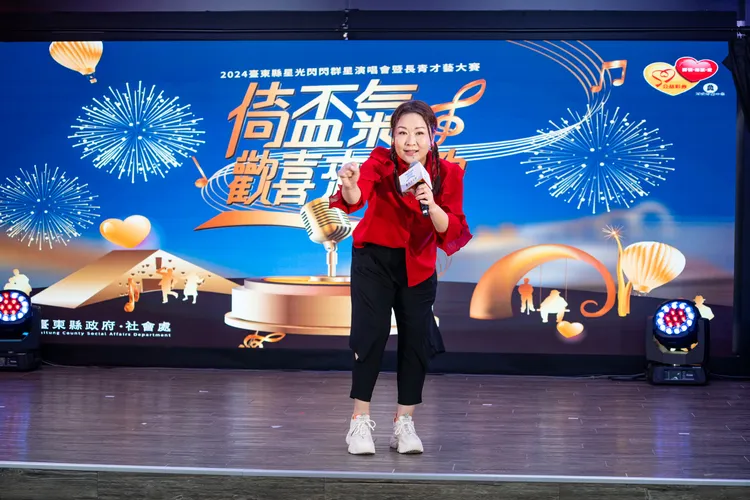 張秀卿為併盤演唱會造勢。台東縣政府社會處提供