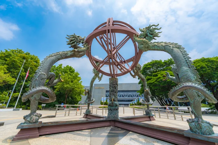 區段無論至科工館或大順百貨、鳳山三井百貨等，車程在10分鐘可達。城揚建設集團提供