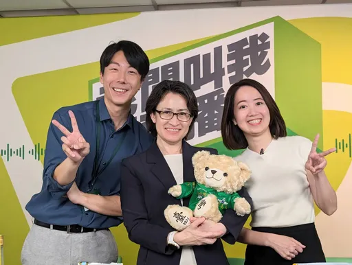 蕭美琴直播初體驗!大啖美食成「戰貓購物台」 邀黨工遊花蓮振興觀光